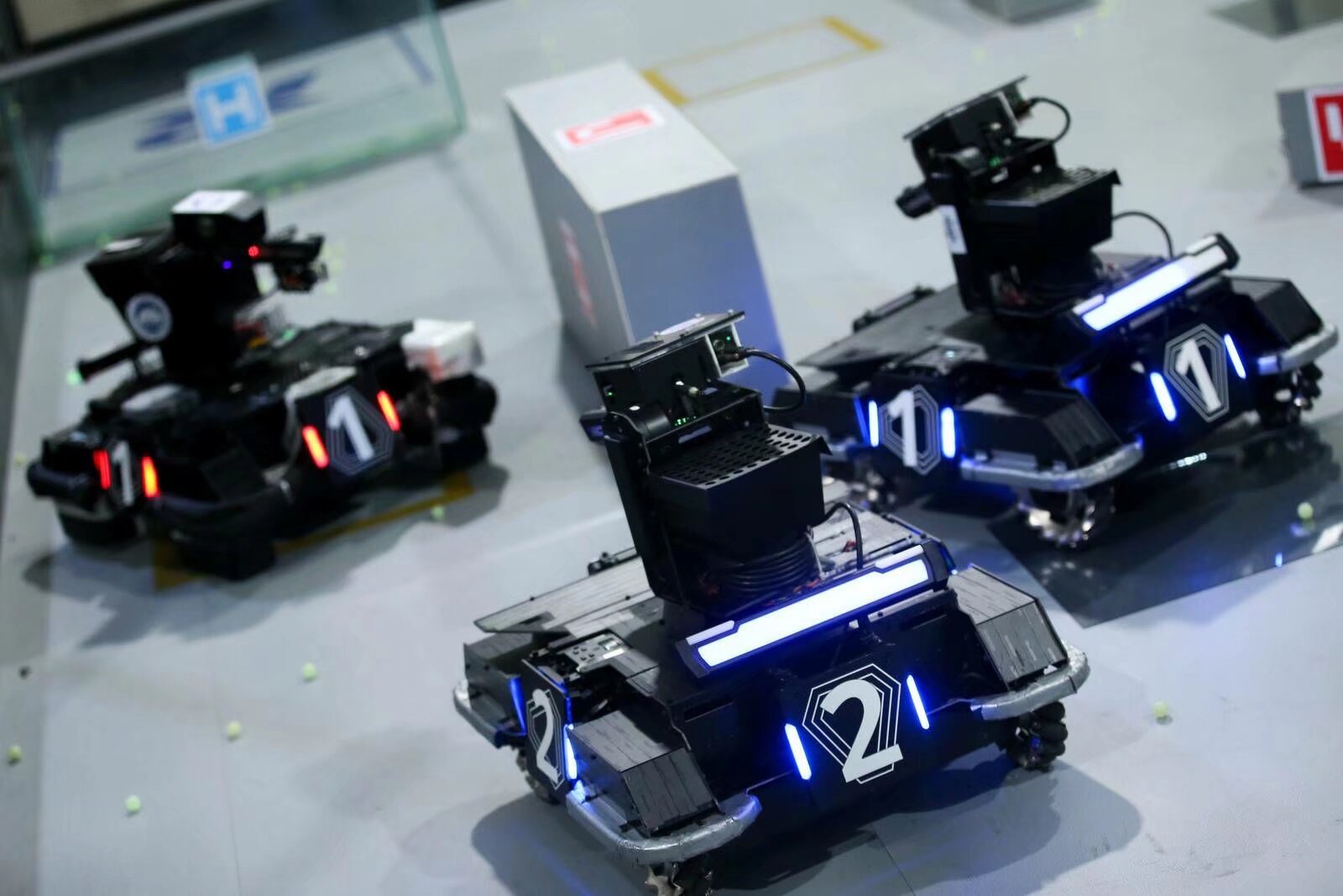 Robot 2